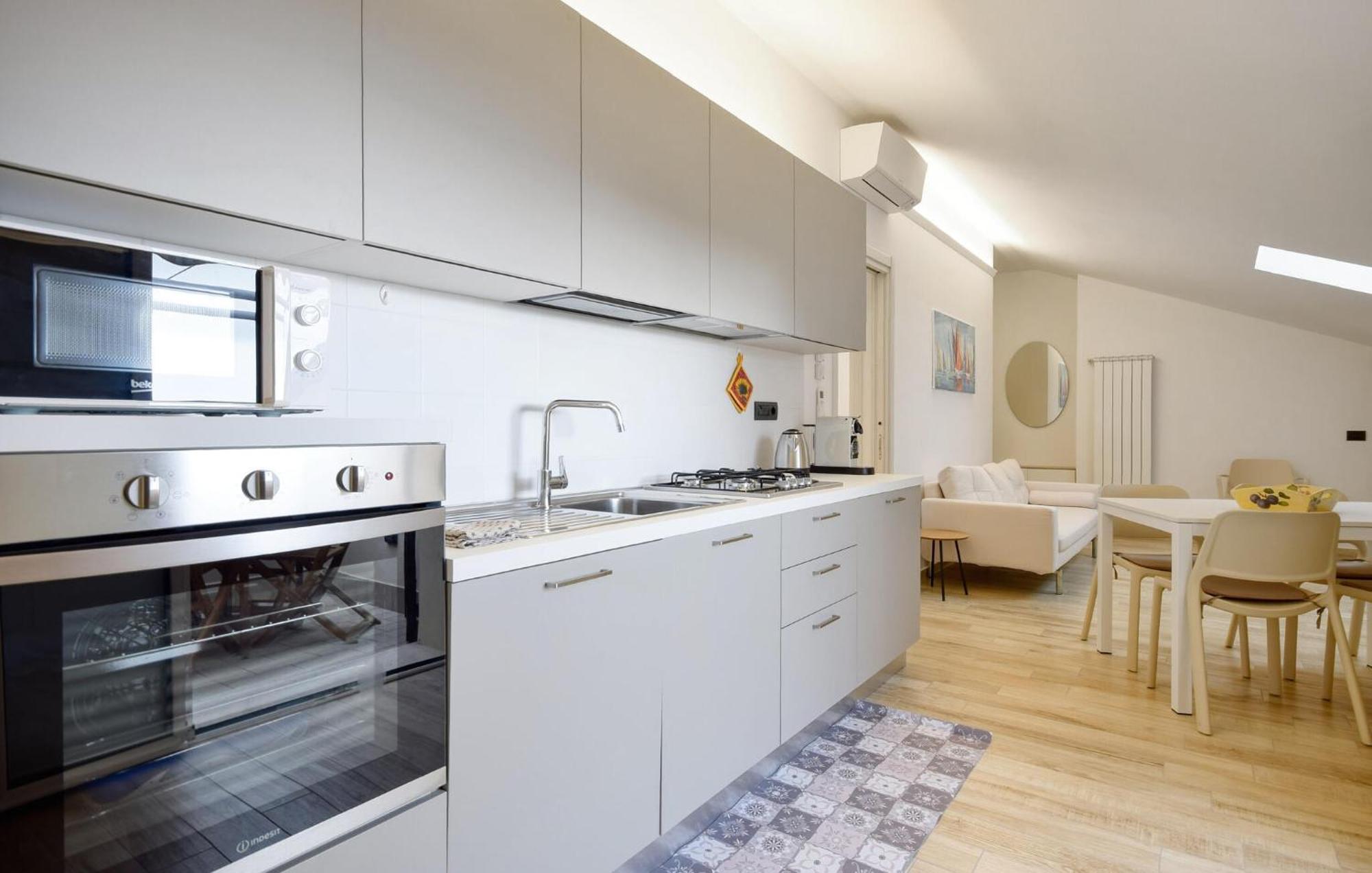Beautiful Apartment In Moneglia With Kitchen Ngoại thất bức ảnh